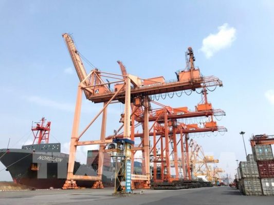 QC crane at Tân Vũ port
