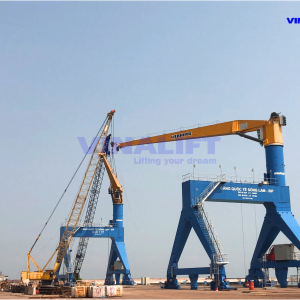 cần trục chân đế