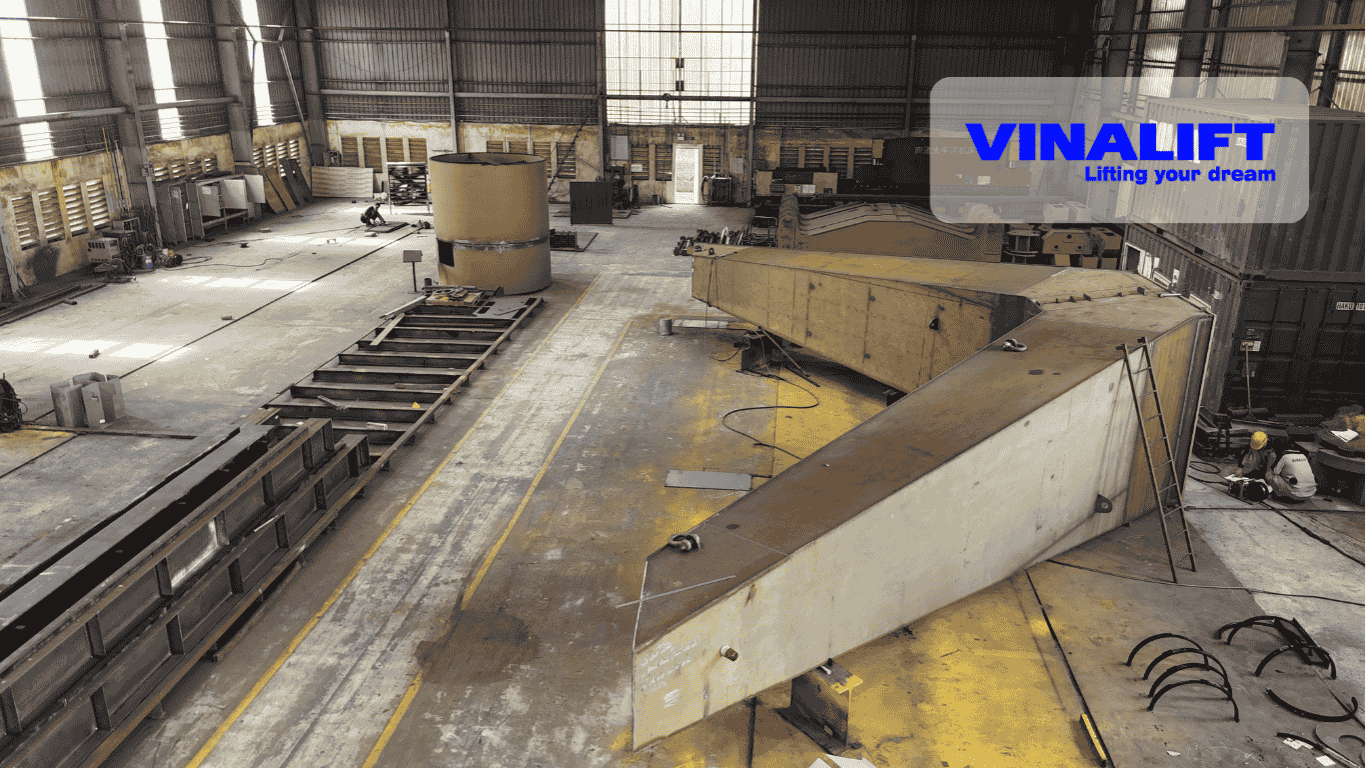 Vật tư cẩu chân đế tại Cảng Nam Đình Vũ 