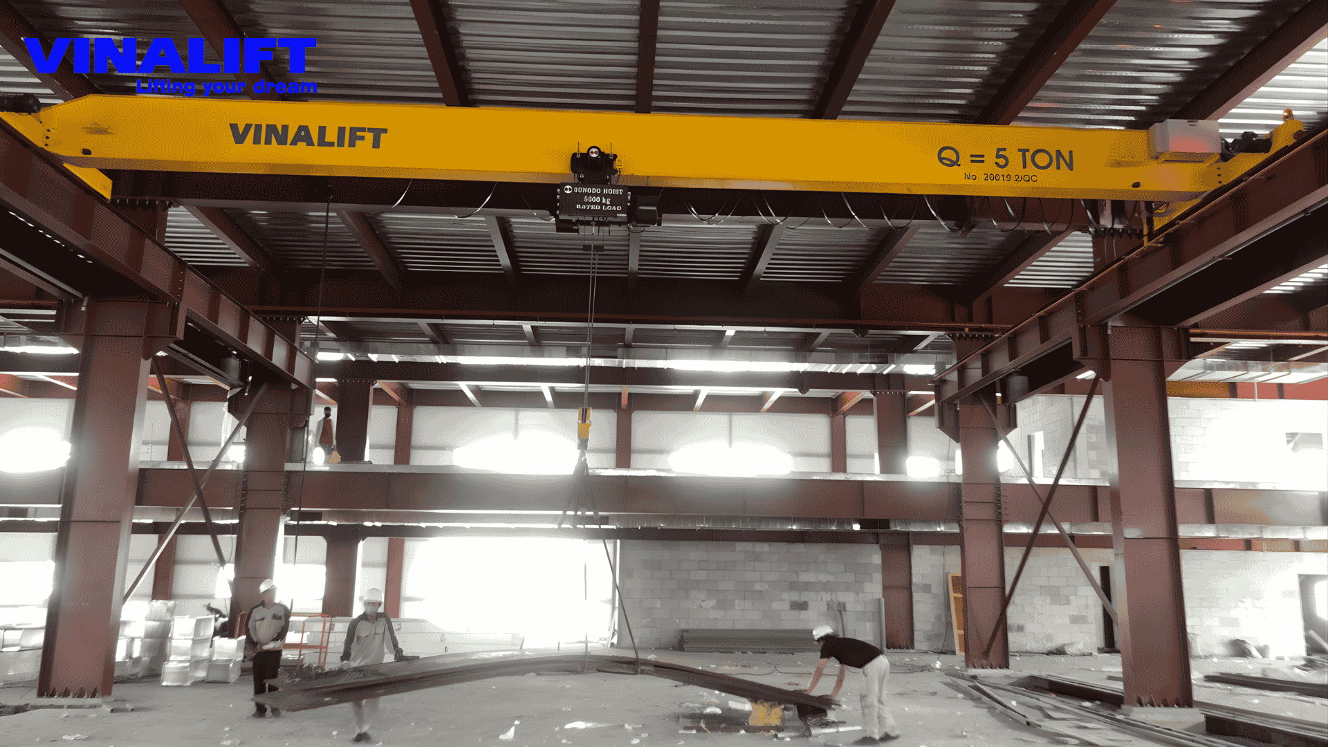 Cầu trục một dầm trong nhà xưởng