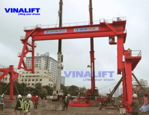 Cổng trục hai dầm trong môi trường xây dựng hạ tầng quy mô lớn