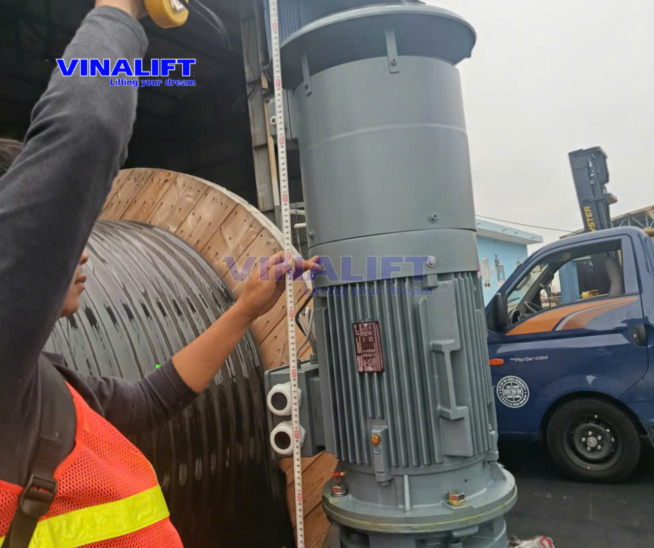 Động cơ di chuyển