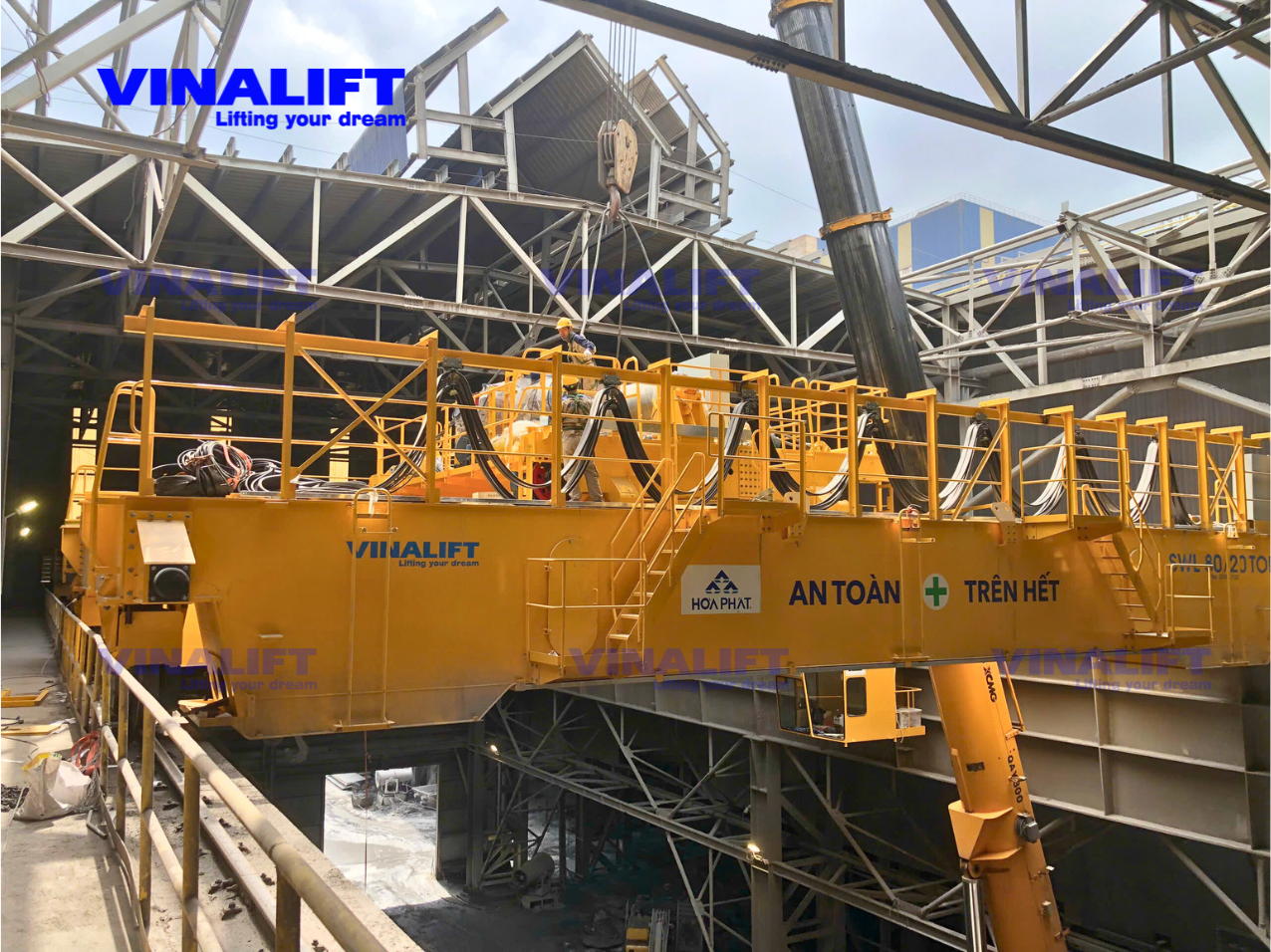 Lắp đặt dầm chính VINALIFT