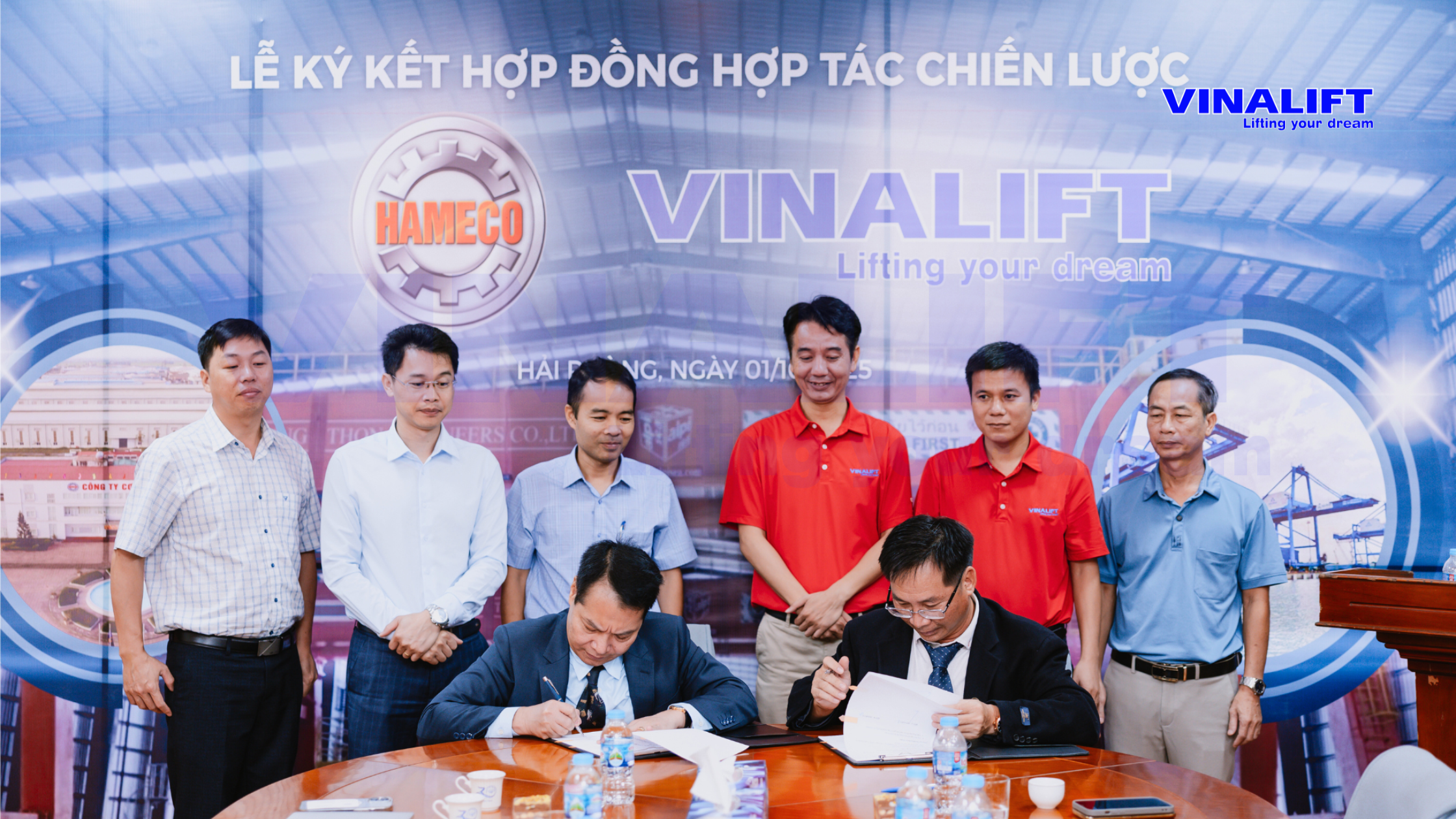 Buổi lễ ký kết diễn ra thành công tốt đẹp