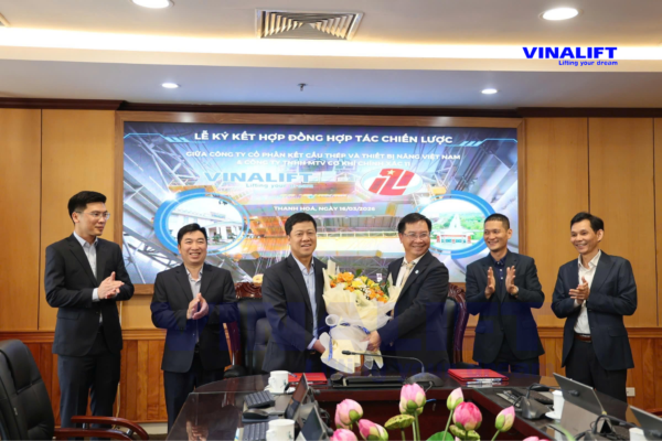 VINALIFT and Z111 Sign Strategic Cooperation Agreement