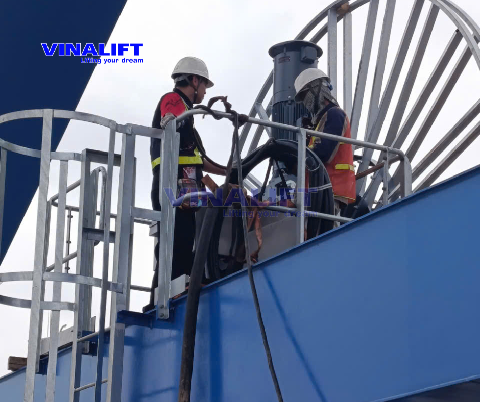 VINALIFT lắp đặt tang cuốn cáp điện