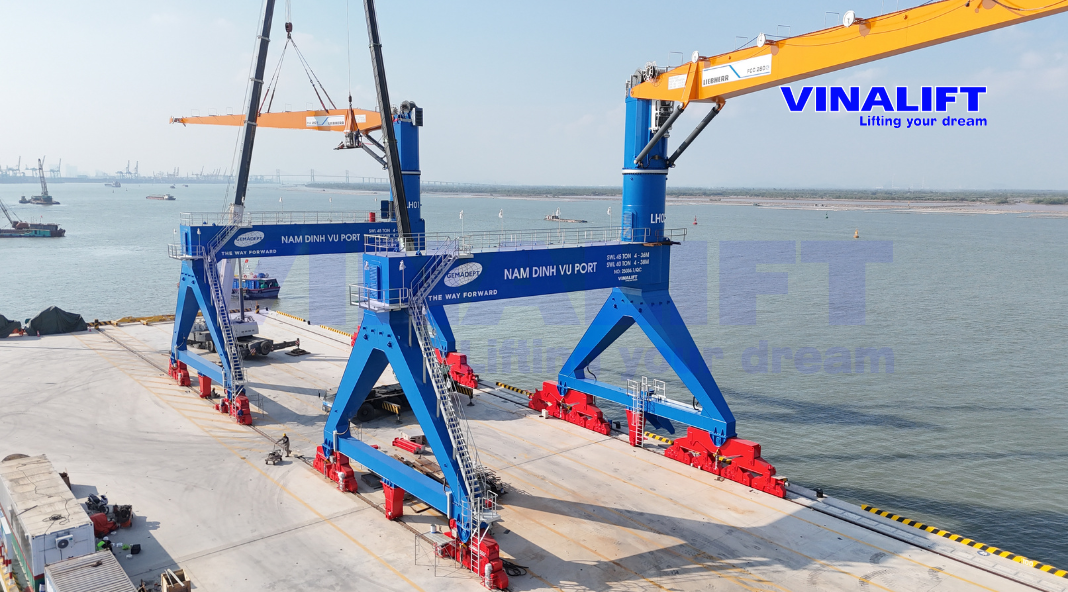 Cẩu chân đế VINALIFT