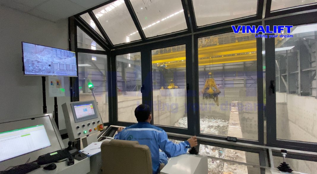 Hệ thống điều khiển trung tâm 3 chế độ -Tự động/Bán tự động/Thủ công