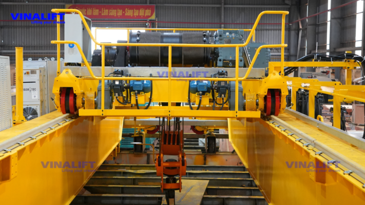 Xe con trong hệ thống cầu trục phục vụ nhà máy thép do VINALIFT chế tạo