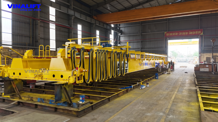 Manufacturing process of metallurgical cranes to minimize project schedule delays