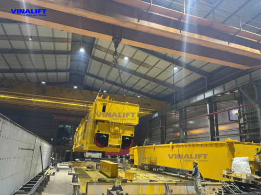 Chế tạo dầm chính cầu trục VINALIFT