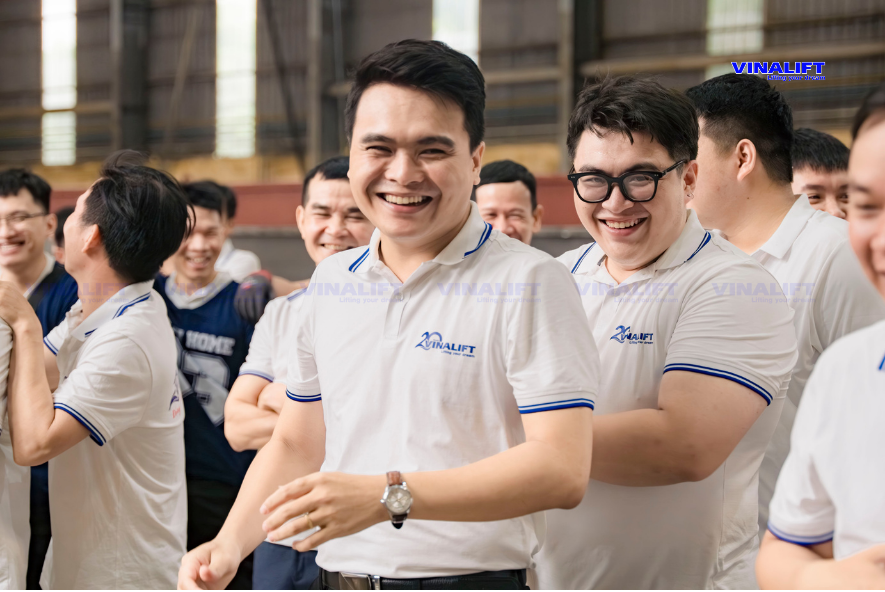 CBCNV VINALIFT tham gia giải kéo co